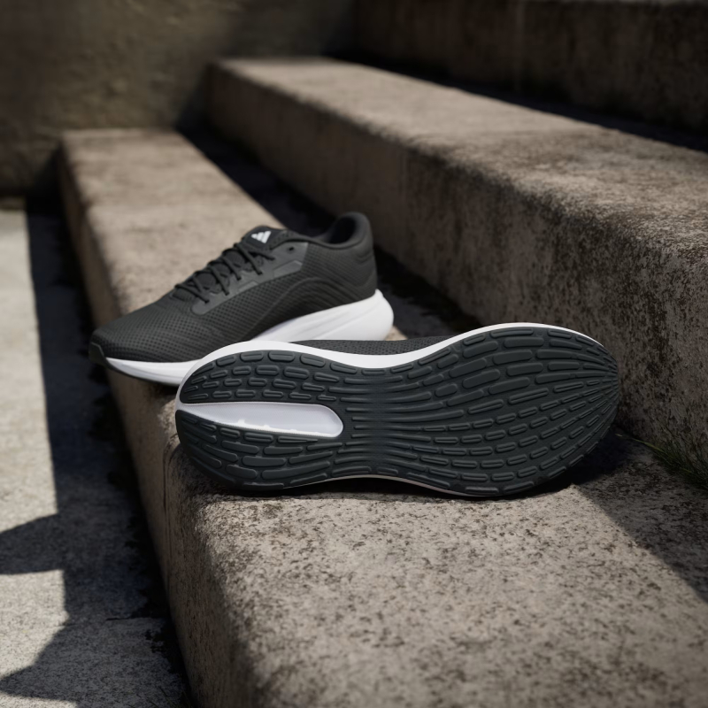 Чоловіче спортивне взуття (тренувальне) ADIDAS-Response Runner M core black/cloud white/core black Чоловіче спортивне взуття (тренувальне) ADIDAS-Response Runner M core black/cloud white/core black -