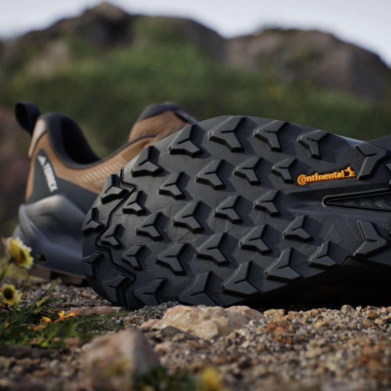 Чоловіче низьке туристичне взуття ADIDAS-Terrex Trailmaker 2 GTX M bronze strata/blanch cargo/carbon Чоловіче низьке туристичне взуття ADIDAS-Terrex Trailmaker 2 GTX M bronze strata/blanch cargo/carbon -